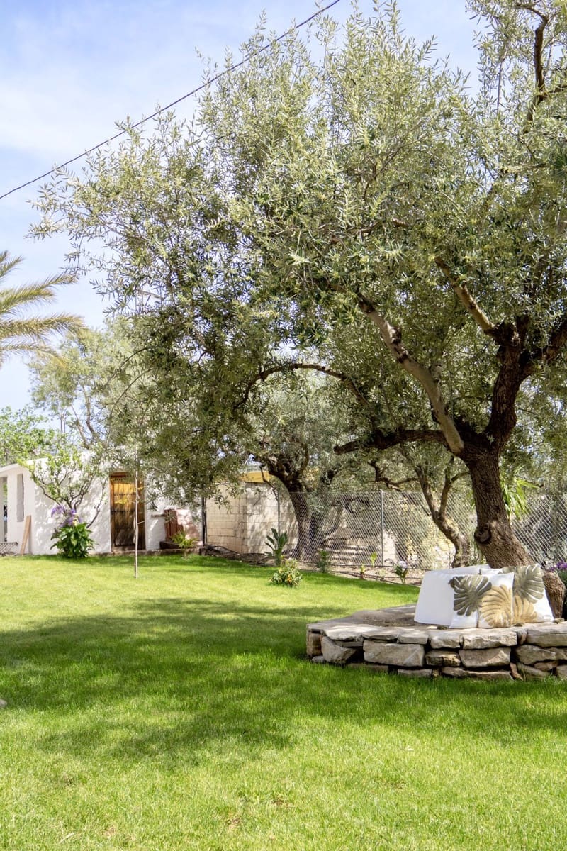 7 bedroom Finca/Country House for sale in Periana with pool - € 749,000 (Ref: 9683367)