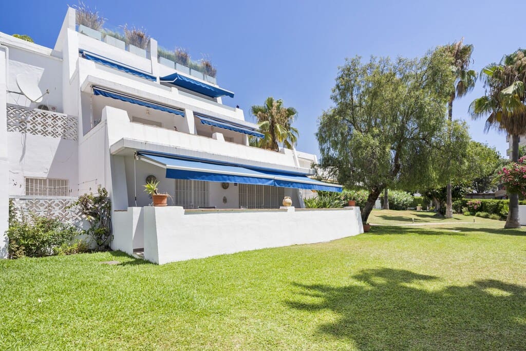 3 quarto Apartamento para venda em Nueva Andalucia com piscina - 630 000 € (Ref: 9966258)