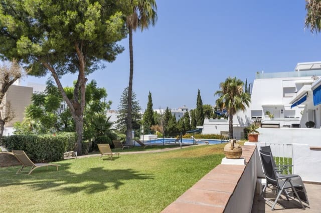 3 quarto Apartamento para venda em Nueva Andalucia, Marbella com piscina - 630 000 € (Ref: 9966258)