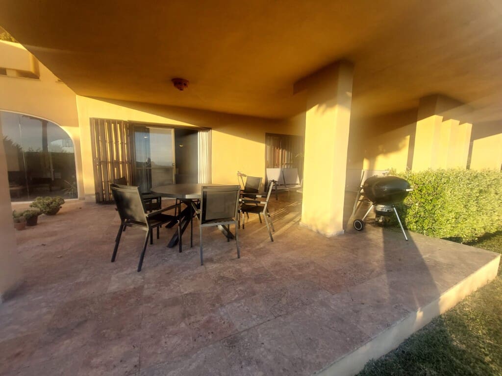 2 bedroom Apartment for sale in Benahavis with pool garage - € 525,000 (Ref: 9966261)