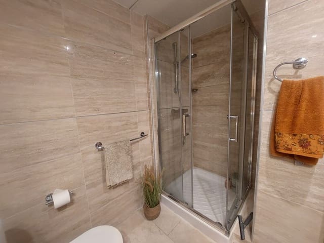 2 bedroom Apartment for sale in Benahavís with pool garage - € 525,000 (Ref: 9966261)