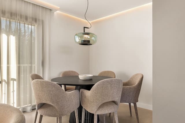 2 soverom Penthouse til salgs i Nueva Andalucia, Marbella med svømmebasseng - € 995 000 (Ref: 9966263)