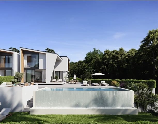 3 bedroom Villa for sale in Mijas Costa, Mijas with pool garage - € 1,324,000 (Ref: 9967265)