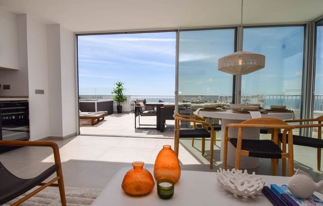 3 sypialnia Penthouse na sprzedaż w Torreblanca, Fuengirola z basenem garażem - 1 197 000 € (Ref: 9967267)