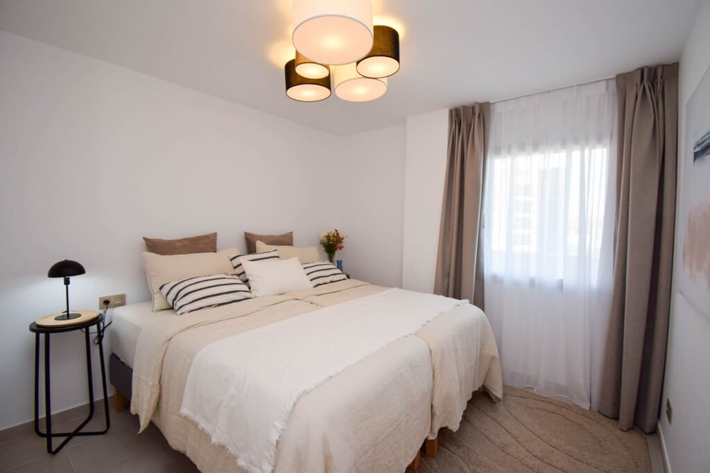 3 sypialnia Penthouse na sprzedaż w Fuengirola z basenem garażem - 1 197 000 € (Ref: 9967267)