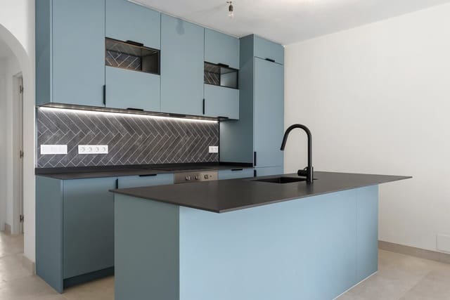 3 soverom Leilighet til salgs i Nueva Andalucia, Marbella med svømmebasseng - € 875 000 (Ref: 9967274)