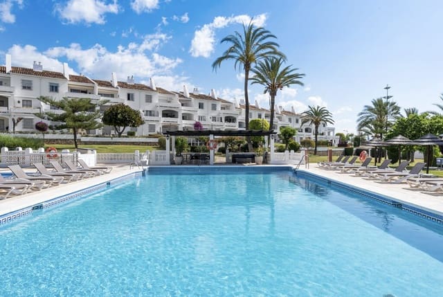 3 soverom Leilighet til salgs i Nueva Andalucia, Marbella med svømmebasseng - € 875 000 (Ref: 9967274)