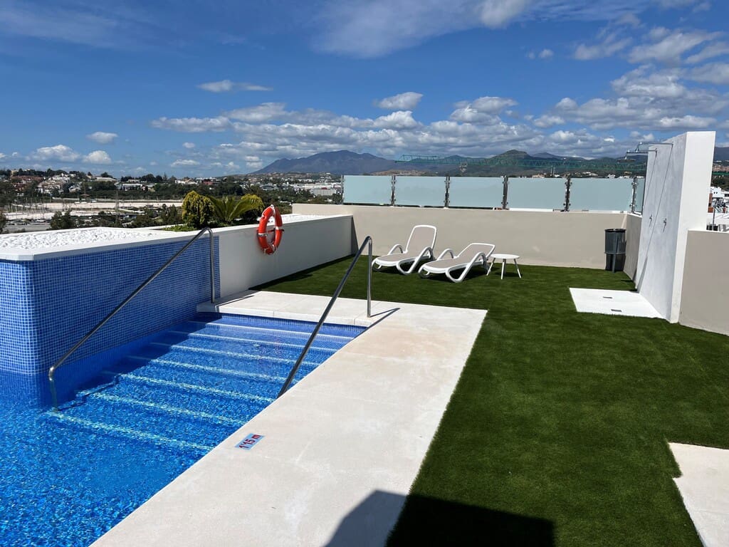 3 soveværelse Lejlighed til salg i Nueva Andalucia med swimmingpool - € 410.000 (Ref: 9967276)