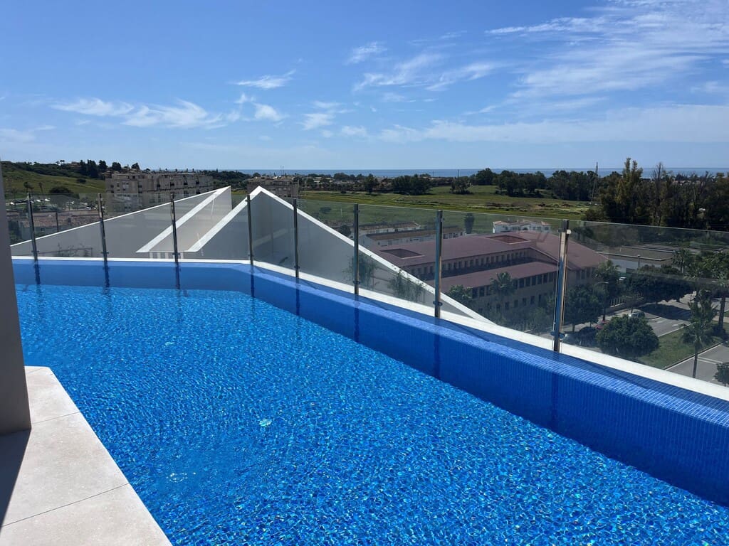 3 soveværelse Lejlighed til salg i Nueva Andalucia med swimmingpool - € 410.000 (Ref: 9967276)