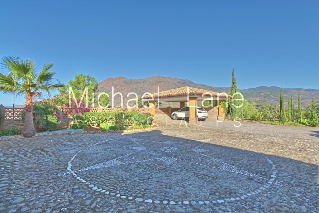 5 chambre Finca/Maison de Campagne à vendre à Estepona avec piscine garage - 3 400 000 € (Ref: 9967277)