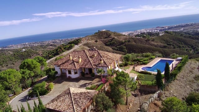 5 chambre Finca/Maison de Campagne à vendre à Estepona avec piscine garage - 3 400 000 € (Ref: 9967277)