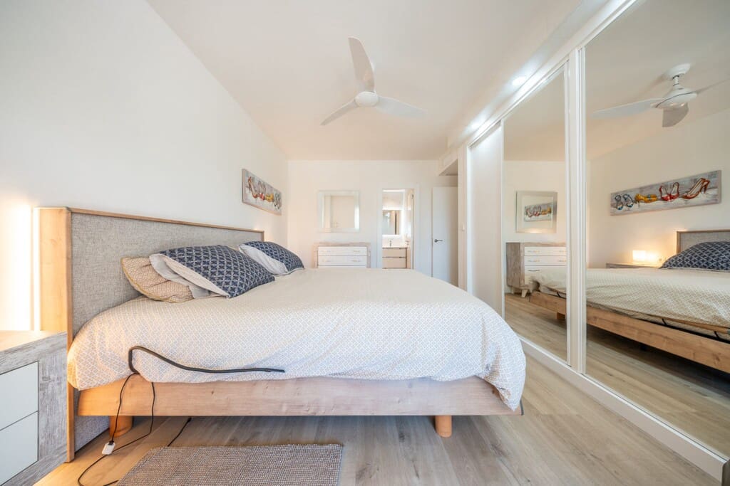 2 soverom Leilighet til salgs i Nueva Andalucia med svømmebasseng - € 595 000 (Ref: 9967280)