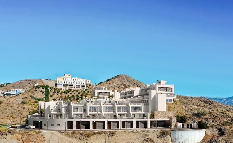 3 sypialnia Apartament na sprzedaż w Torrox-Costa z basenem - 529 000 € (Ref: 9994825)