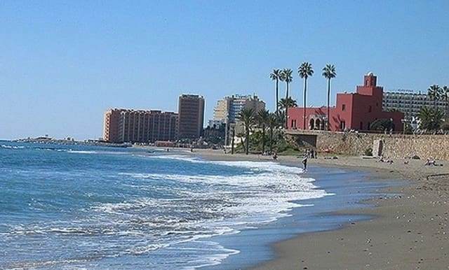 3 makuuhuone Huoneisto vuokrattavana paikassa Parque de la Paloma, Benalmádena mukana uima-altaan 
autotalli - 1 598 € (Ref: 9784138)