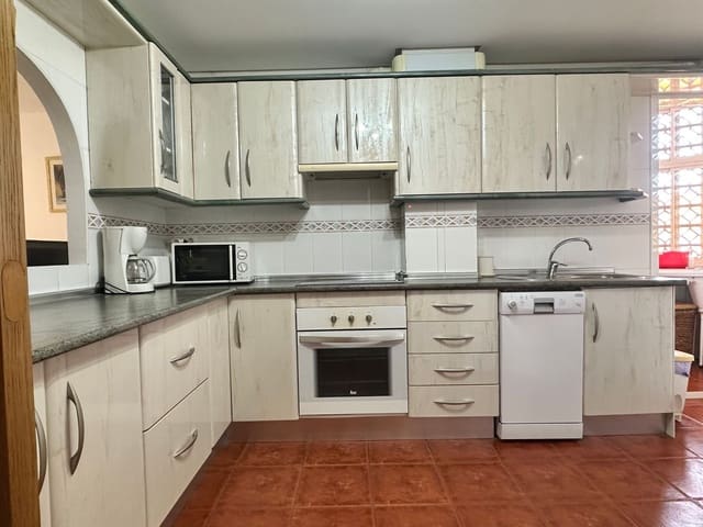 3 makuuhuone Huoneisto vuokrattavana paikassa Arroyo de la Miel, Benalmádena mukana 
autotalli - 1 490 € (Ref: 9784143)
