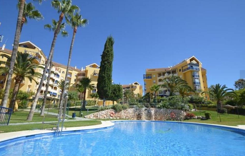 3 makuuhuone Kattohuoneisto myytävänä paikassa Benalmadena mukana uima-altaan 
autotalli - 495 000 € (Ref: 9793266)