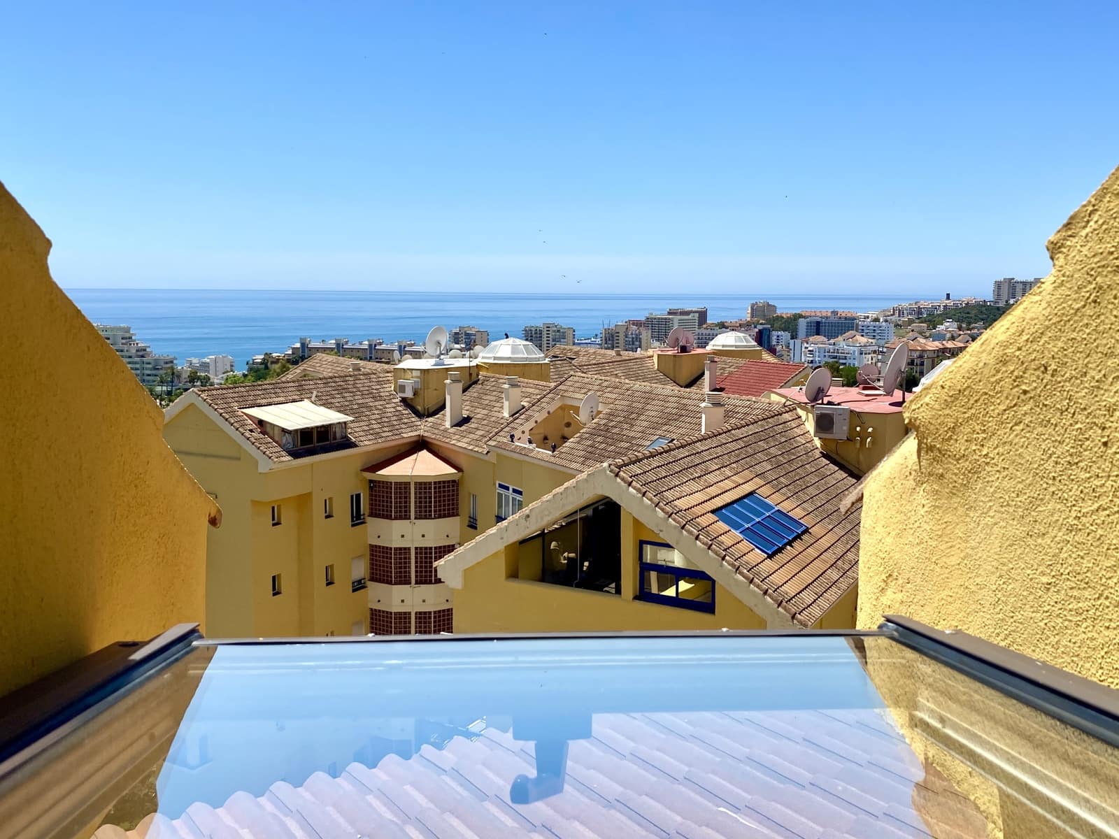 3 makuuhuone Kattohuoneisto myytävänä paikassa Benalmadena mukana uima-altaan 
autotalli - 495 000 € (Ref: 9793266)