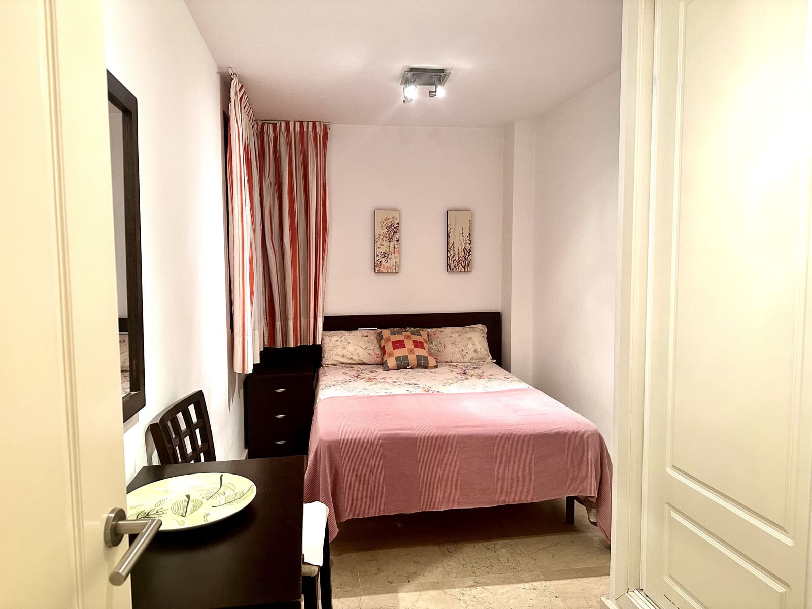 1 slaapkamer Appartement te huur in Benalmadena - € 799 (Ref: 9800001)