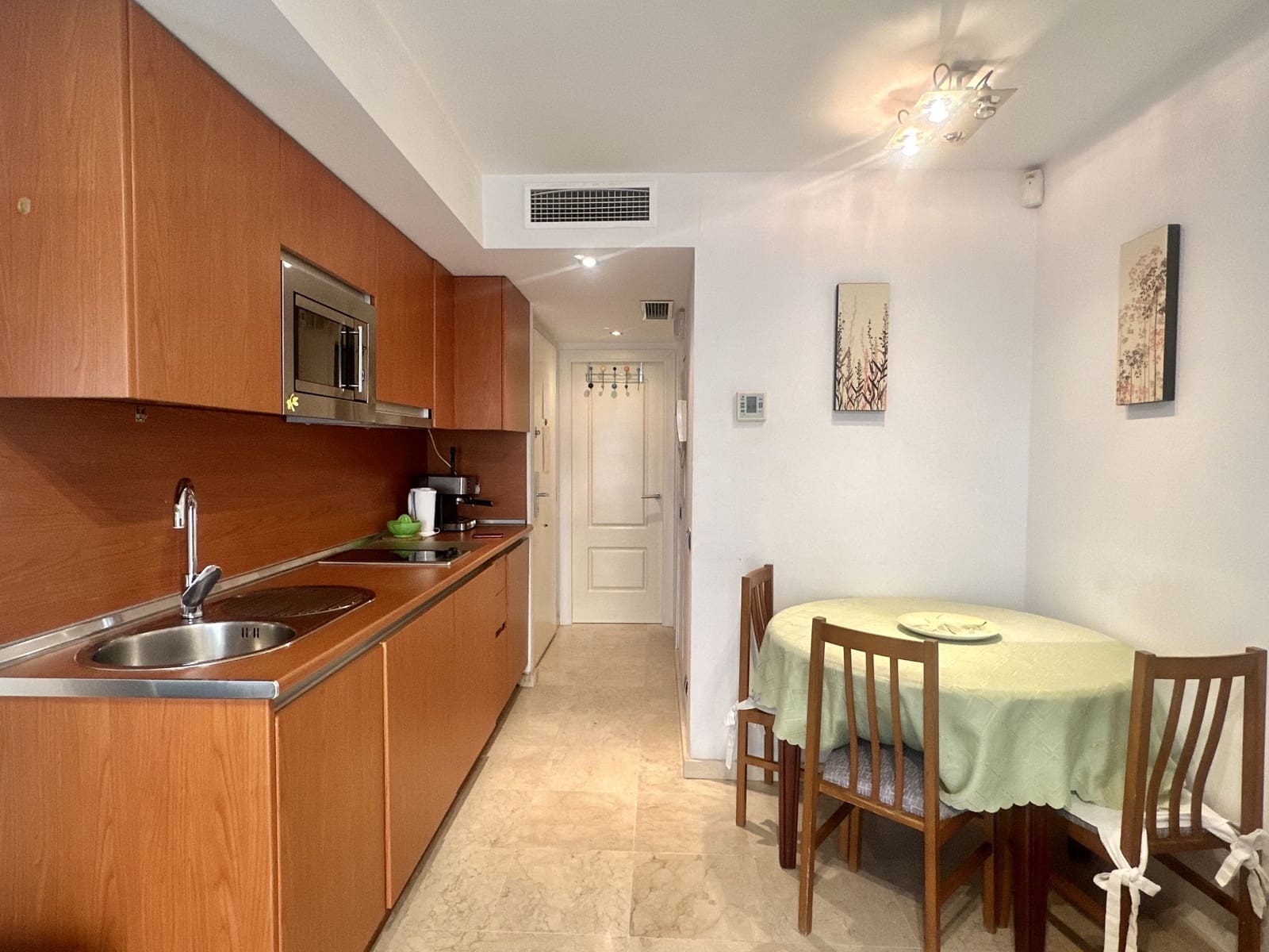 1 slaapkamer Appartement te huur in Benalmadena - € 799 (Ref: 9800001)