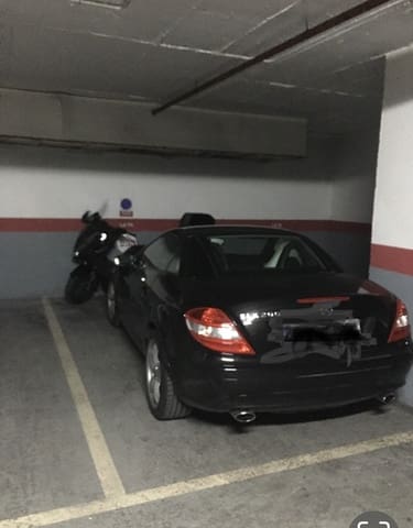 Garage à louer à Cortijo Torrequebrada, Benalmádena - 100 € (Ref: 9800017)