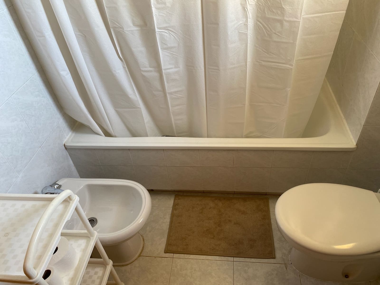 Huoneisto lomavuokrausta paikassa Benalmadena mukana uima-altaan 
autotalli - 790 € (Ref: 9800027)