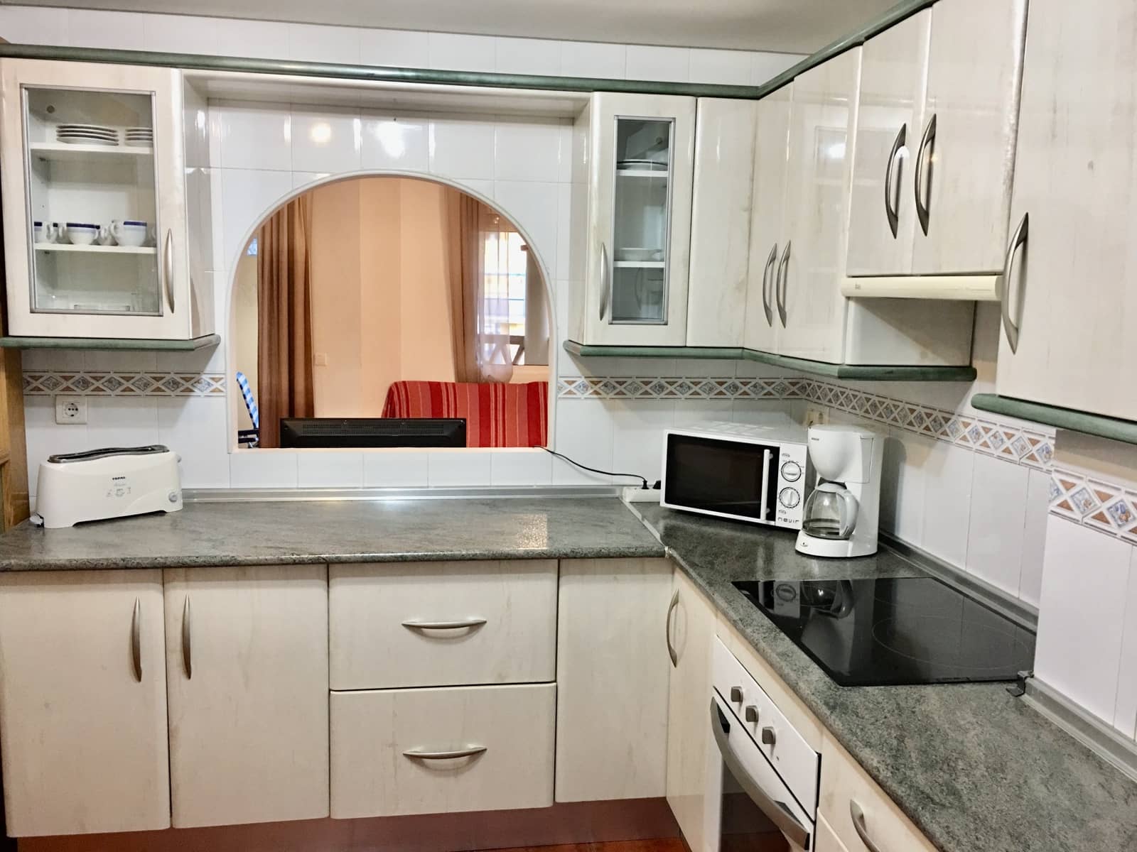 Huoneisto lomavuokrausta paikassa Benalmadena mukana uima-altaan 
autotalli - 790 € (Ref: 9800027)