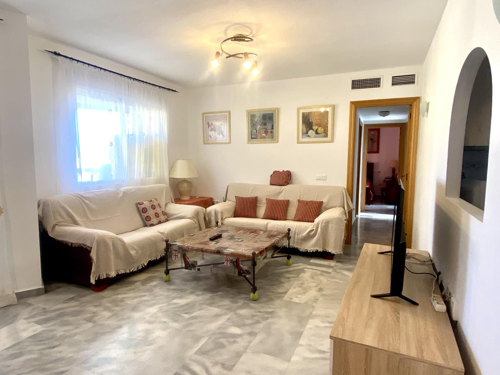 Huoneisto lomavuokrausta paikassa Benalmadena mukana uima-altaan 
autotalli - 790 € (Ref: 9800027)