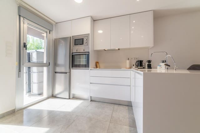 3 soveværelse Rækkehus til salg i Santiago de la Ribera, San Javier med swimmingpool garage - € 379.000 (Ref: 10004157)