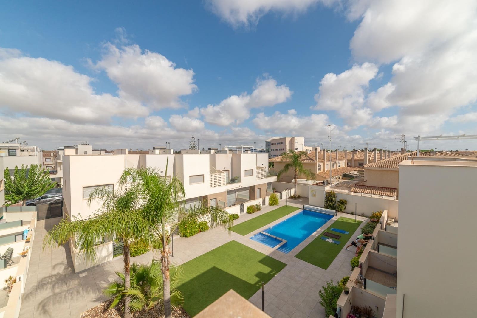 3 soveværelse Rækkehus til salg i Santiago de la Ribera med swimmingpool garage - € 379.000 (Ref: 10004157)