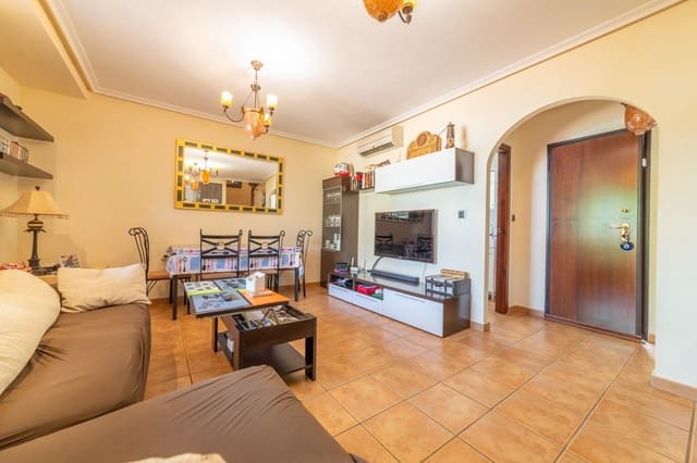 4 slaapkamer Rijtjeshuis te koop in Roda, San Javier met zwembad - € 235.000 (Ref: 10011465)