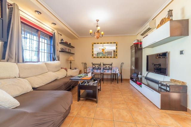 4 slaapkamer Rijtjeshuis te koop in Roda, San Javier met zwembad - € 235.000 (Ref: 10011465)