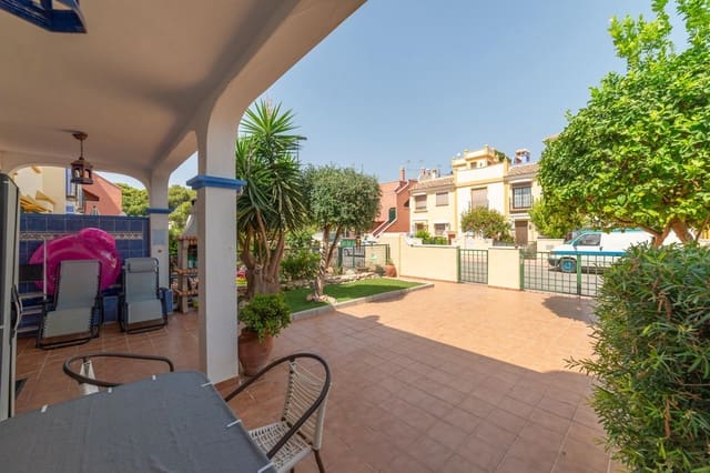 4 slaapkamer Rijtjeshuis te koop in Roda, San Javier met zwembad - € 235.000 (Ref: 10011465)