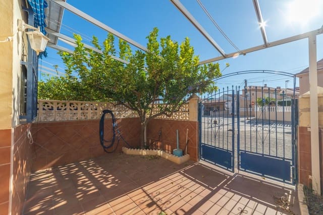 4 sovrum Radhus till salu i Los Cuarteros, San Pedro del Pinatar med garage - 159 900 € (Ref: 10022480)