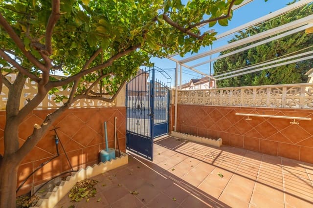 4 sovrum Radhus till salu i Los Cuarteros, San Pedro del Pinatar med garage - 159 900 € (Ref: 10022480)