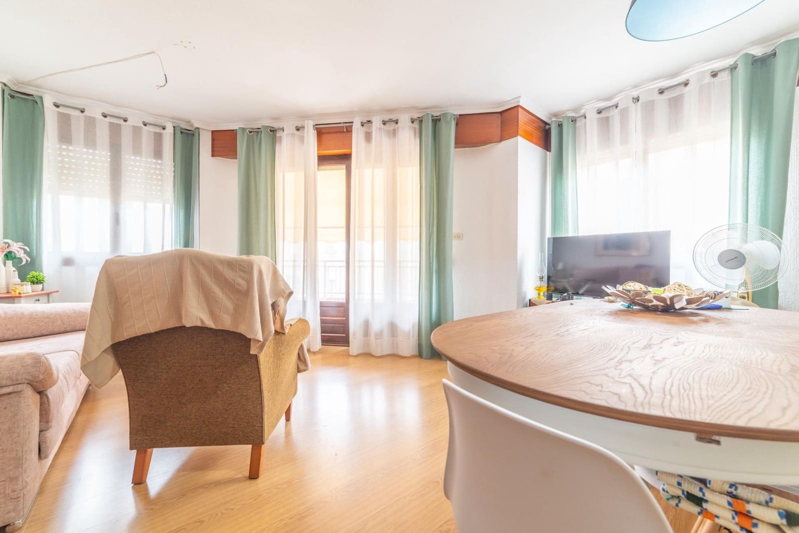 4 bedroom Flat for sale in San Javier with garage - € 125,500 (Ref: 10035365)