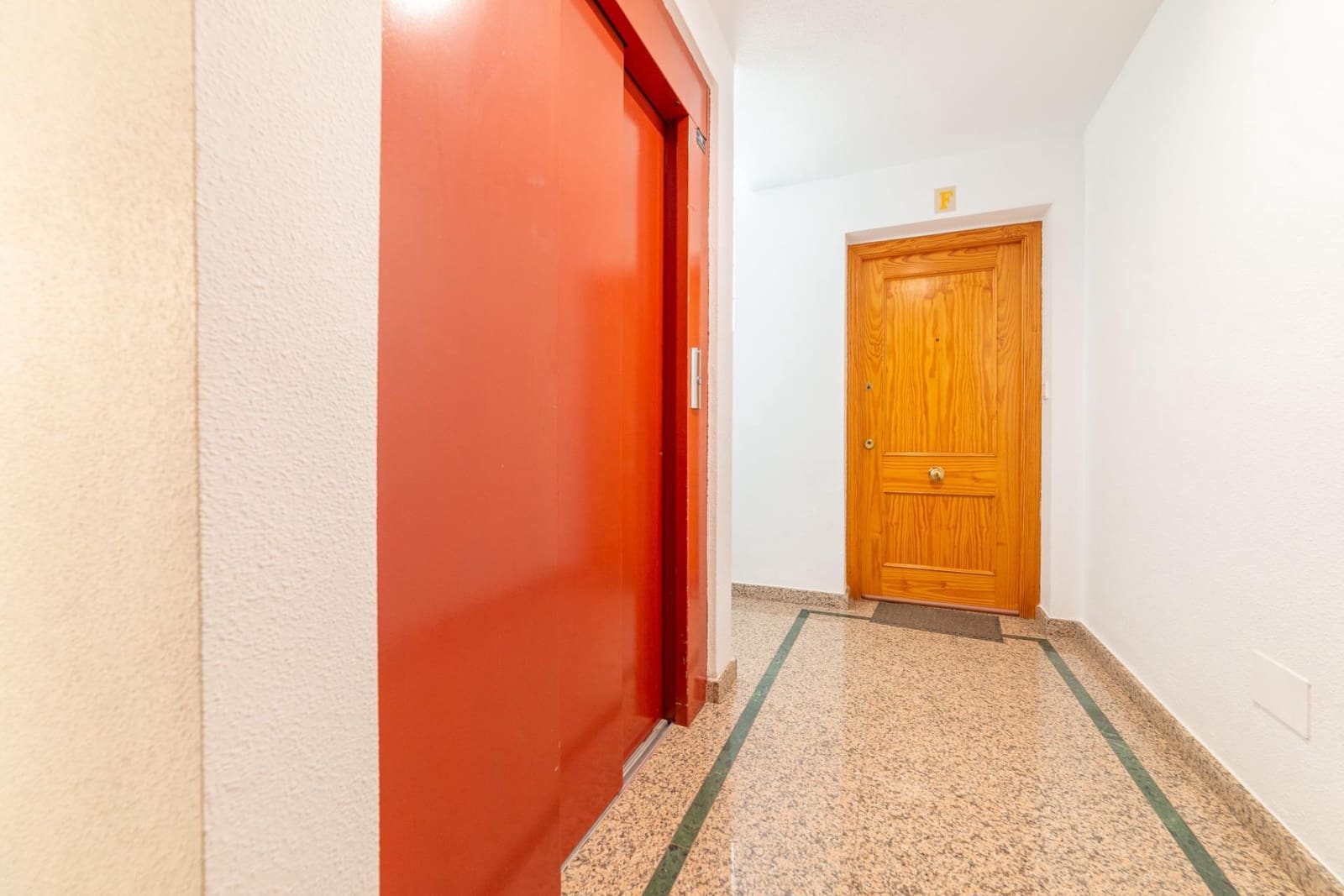 2 Zimmer Apartment zu verkaufen in Santiago de la Ribera - 157.000 € (Ref: 10043010)