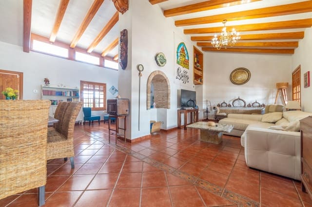 5 quarto Moradia para venda em El Mirador, San Javier com piscina garagem - 595 000 € (Ref: 10047316)