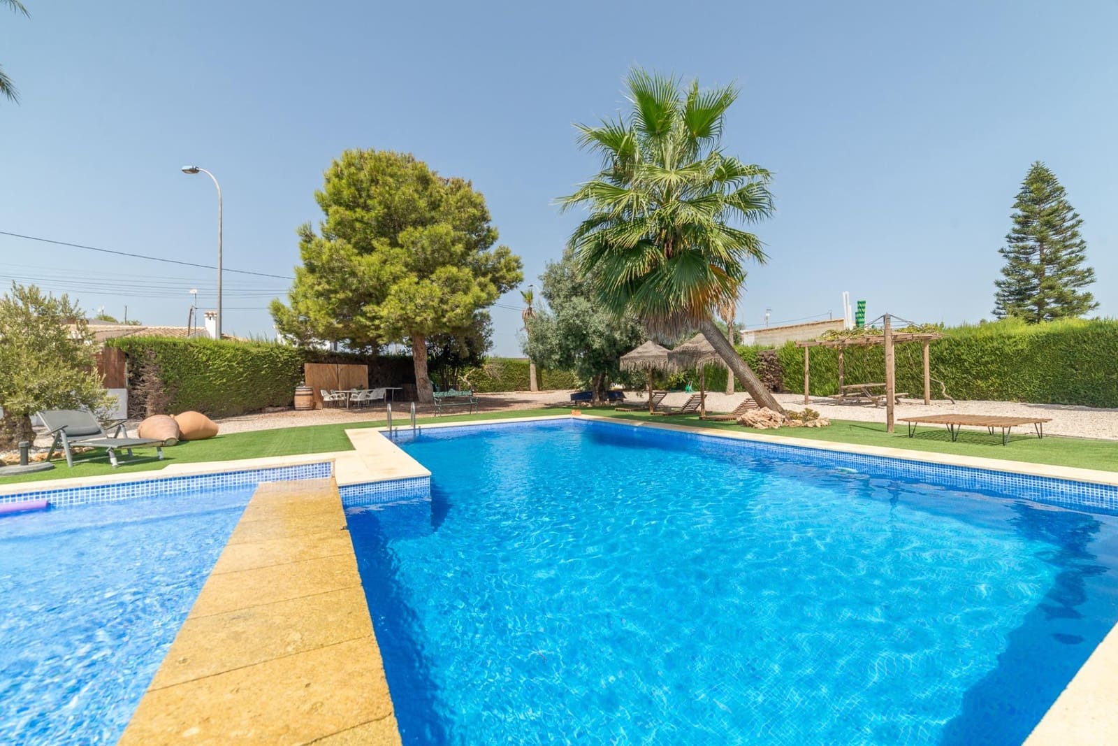 5 quarto Moradia para venda em El Mirador com piscina garagem - 595 000 € (Ref: 10047316)