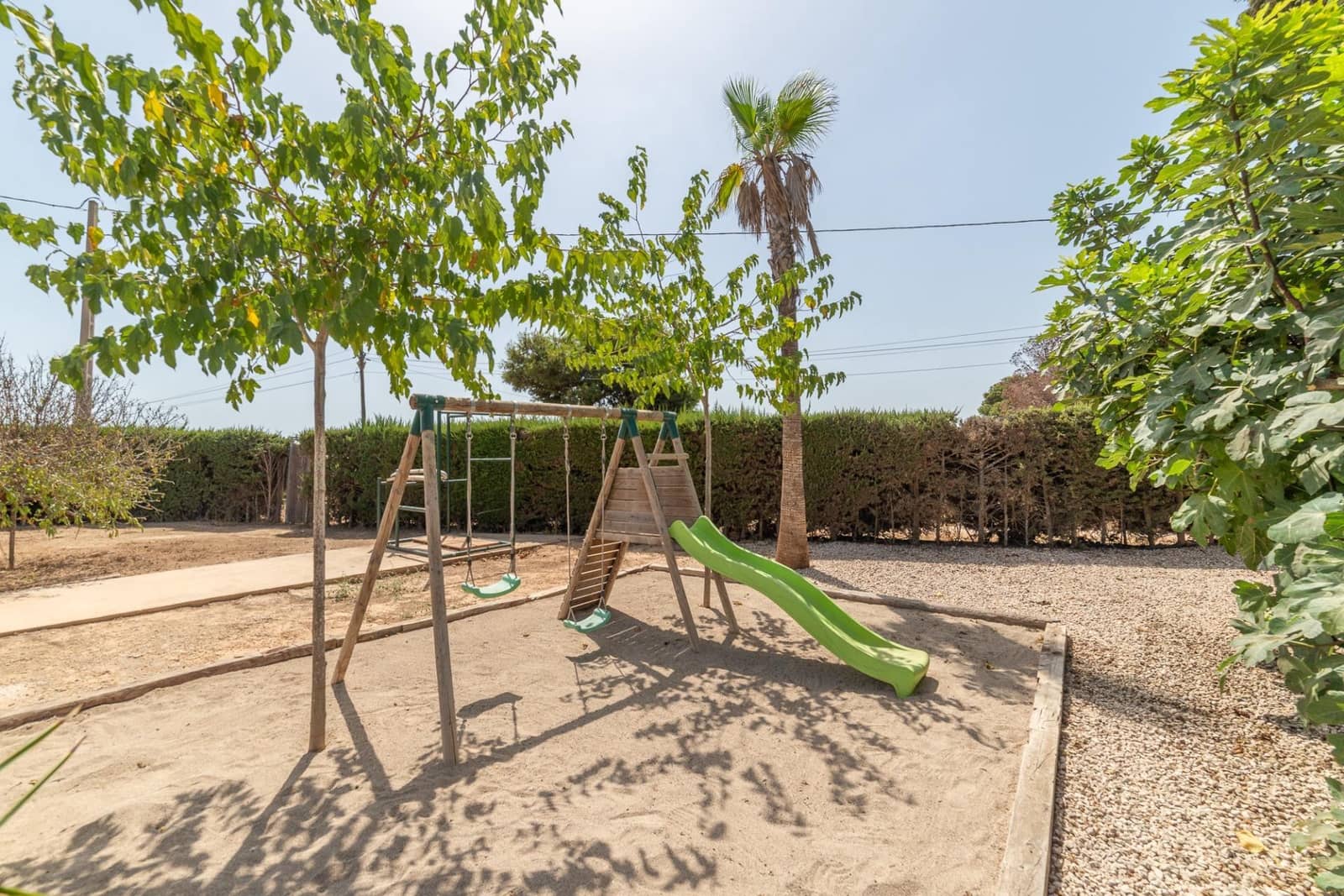 5 quarto Moradia para venda em El Mirador com piscina garagem - 595 000 € (Ref: 10047316)