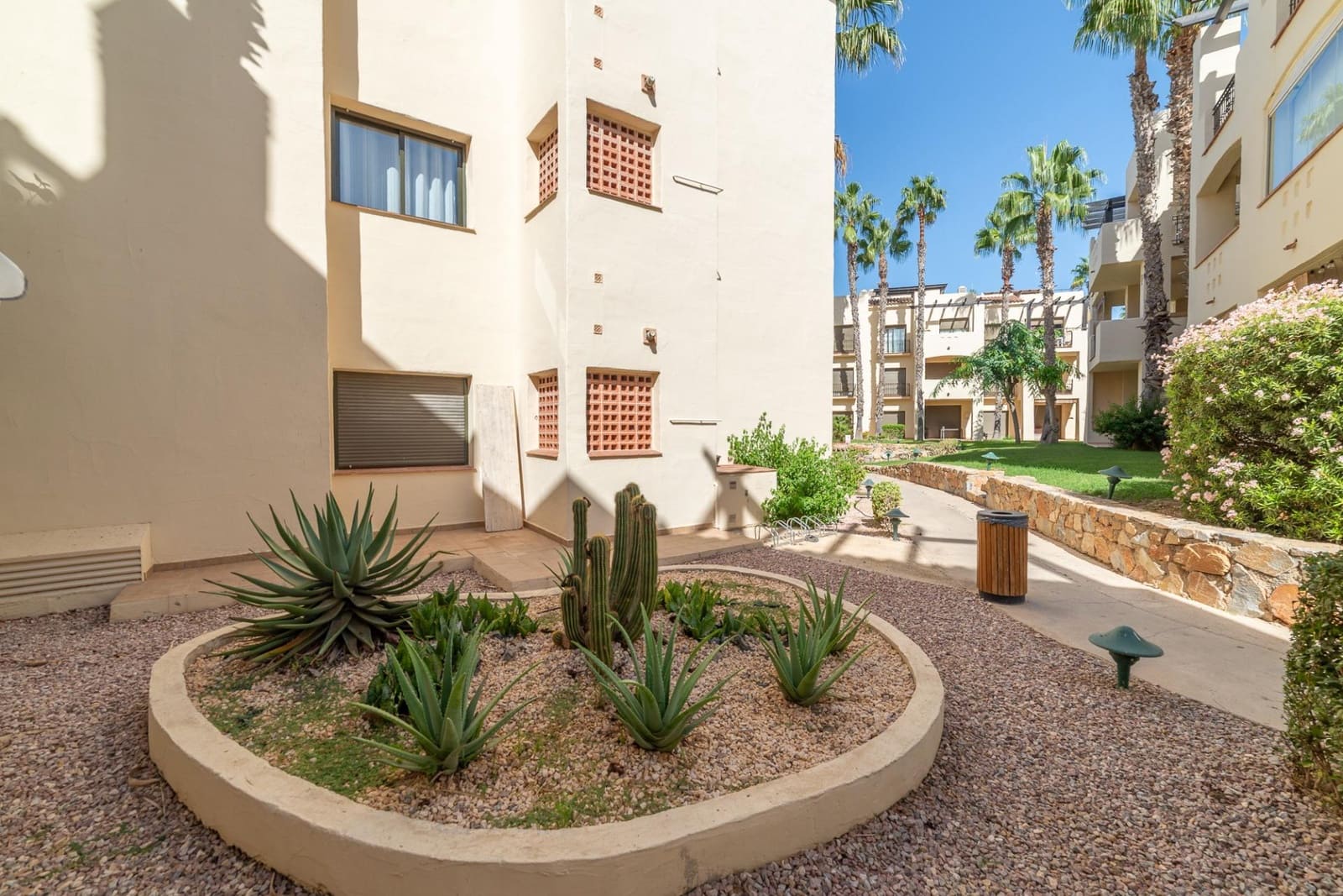 Piso de 3 habitaciones en Roda en venta con piscina garaje - 249.000 € (Ref: 10064657)