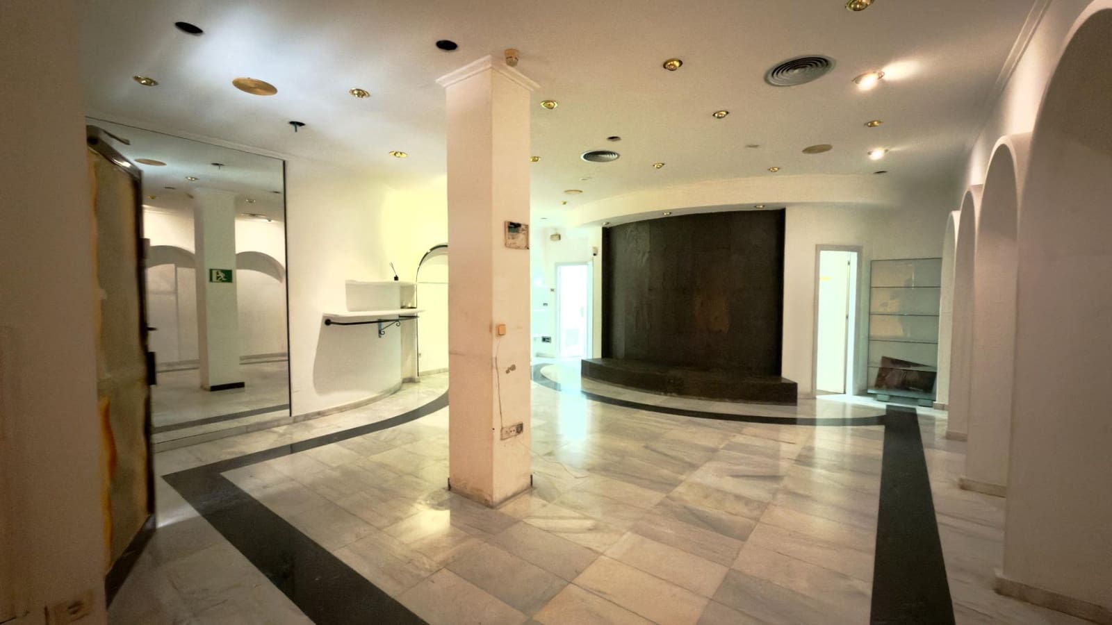 Commercieel te huur in San Javier - € 700 (Ref: 10086131)