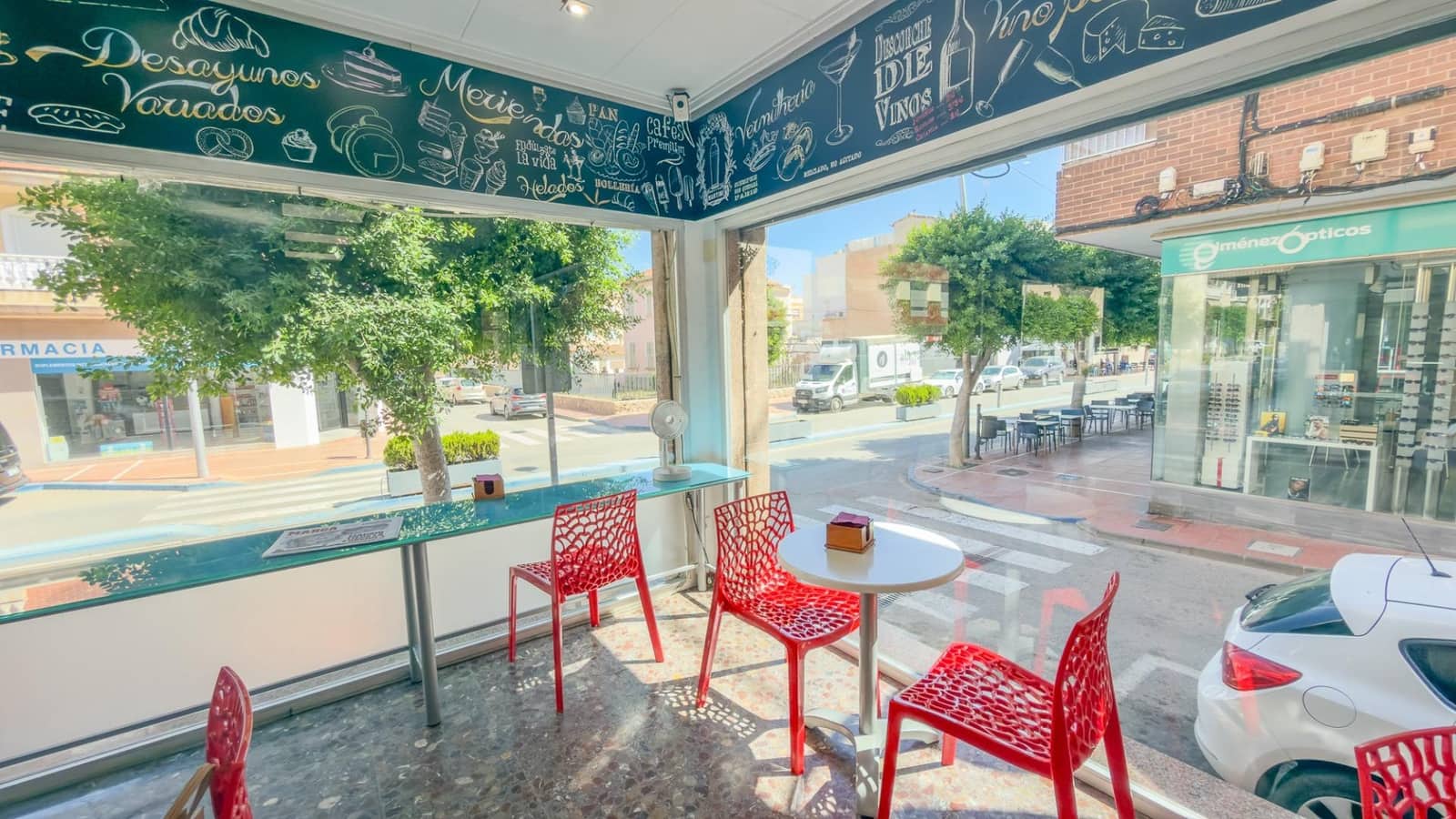 Local Commercial à louer à Santiago de la Ribera avec garage - 1 500 € (Ref: 10086132)