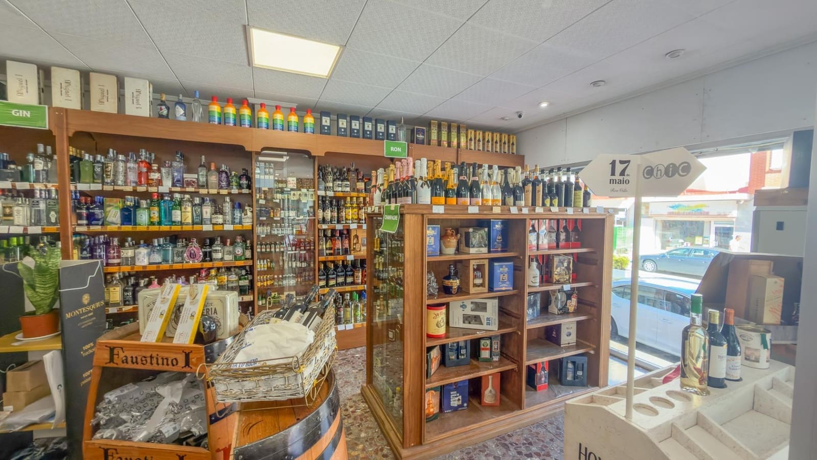 Local Commercial à louer à Santiago de la Ribera avec garage - 1 500 € (Ref: 10086132)