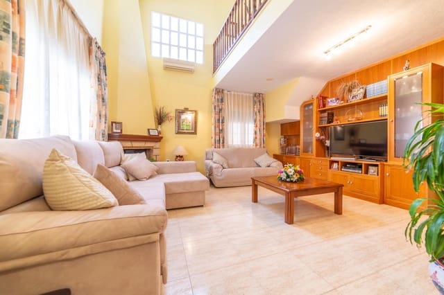 4 quarto Moradia para venda em Santiago de la Ribera, San Javier com piscina garagem - 499 000 € (Ref: 10129450)