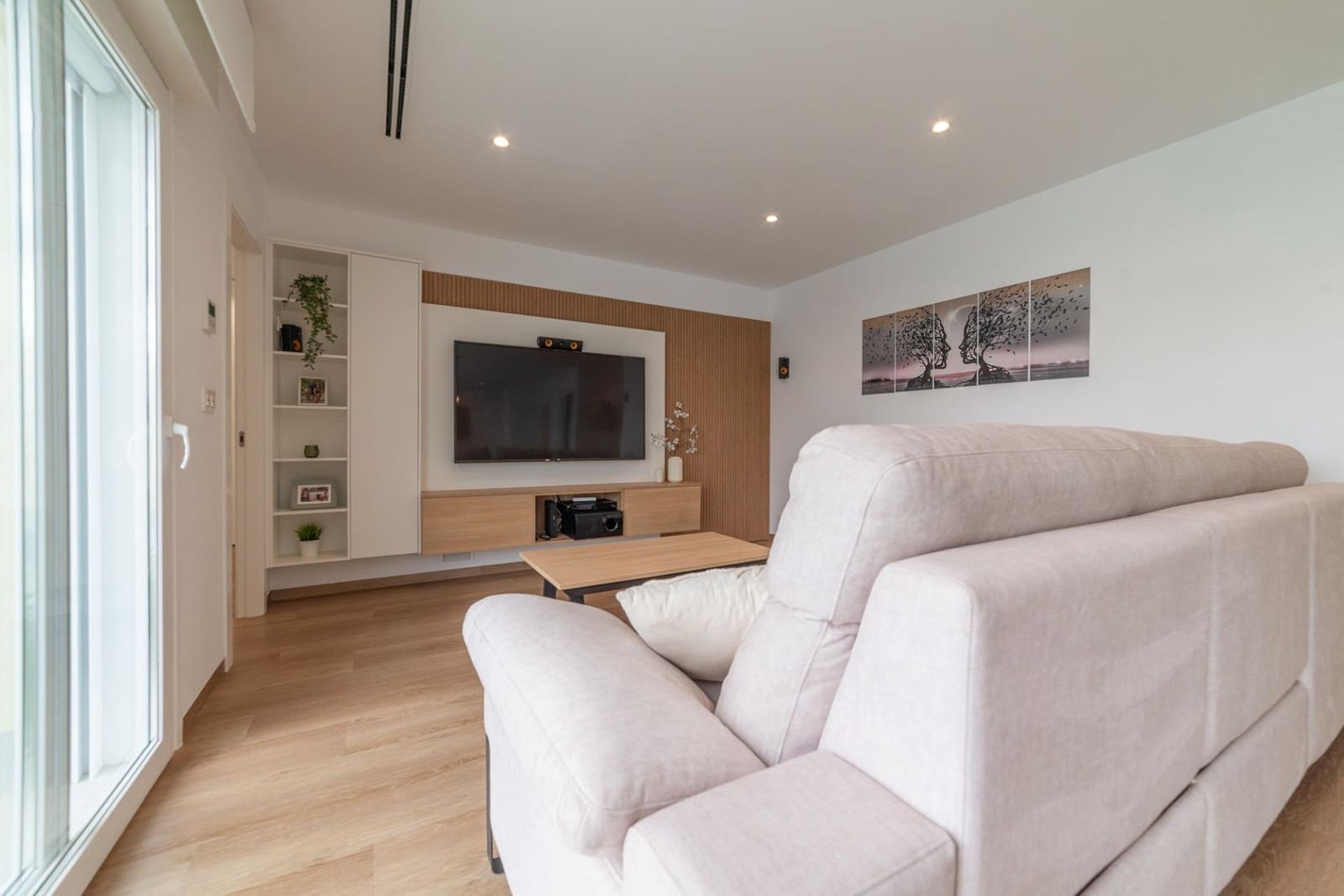 3 soverom Villa til salgs i Roda med svømmebasseng garasje - € 520 000 (Ref: 10131981)