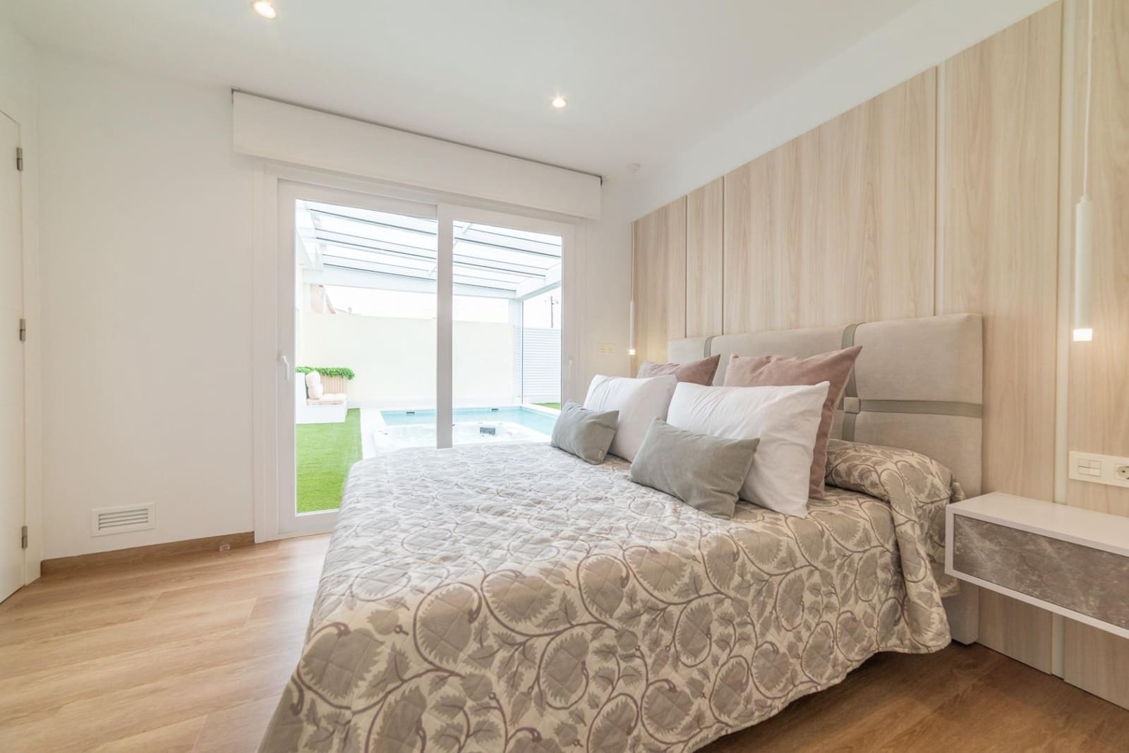 3 soverom Villa til salgs i Roda med svømmebasseng garasje - € 520 000 (Ref: 10131981)