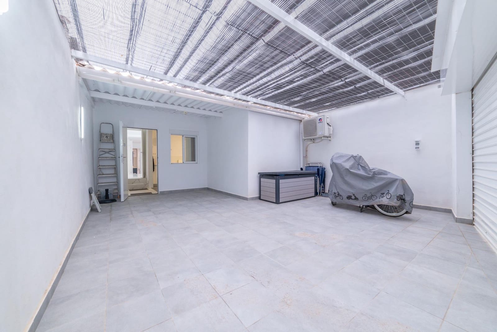 Piso de 2 habitaciones en Santiago de la Ribera en venta con garaje - 189.900 € (Ref: 10173940)