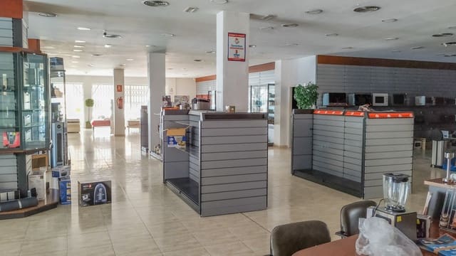 Commercial for sale in San Javier - € 600,000 (Ref: 5671177)