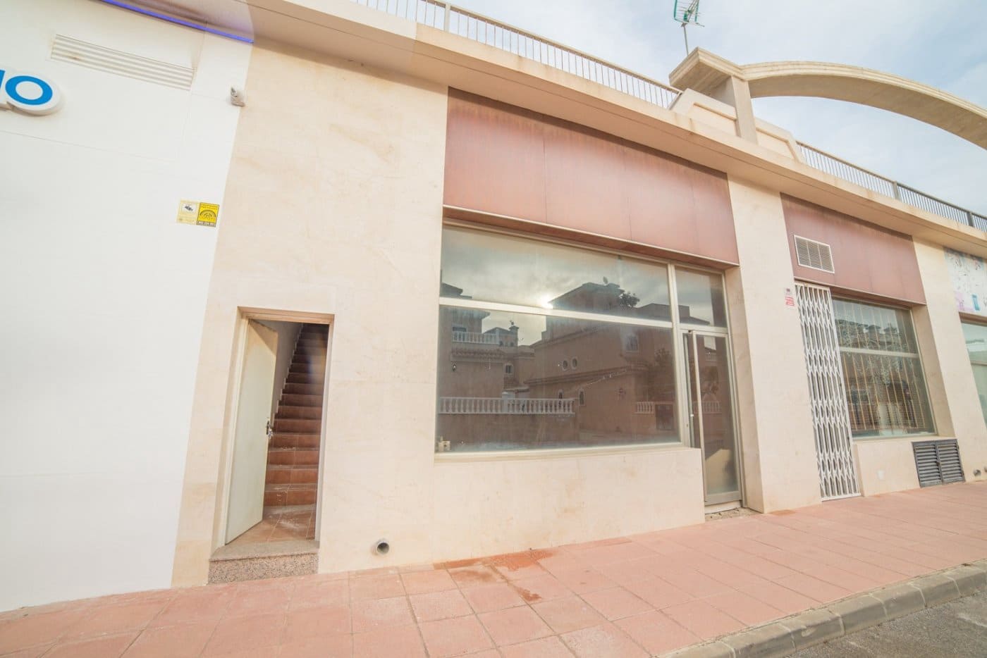 Comercial para venda em Los Narejos - 375 000 € (Ref: 6153220)
