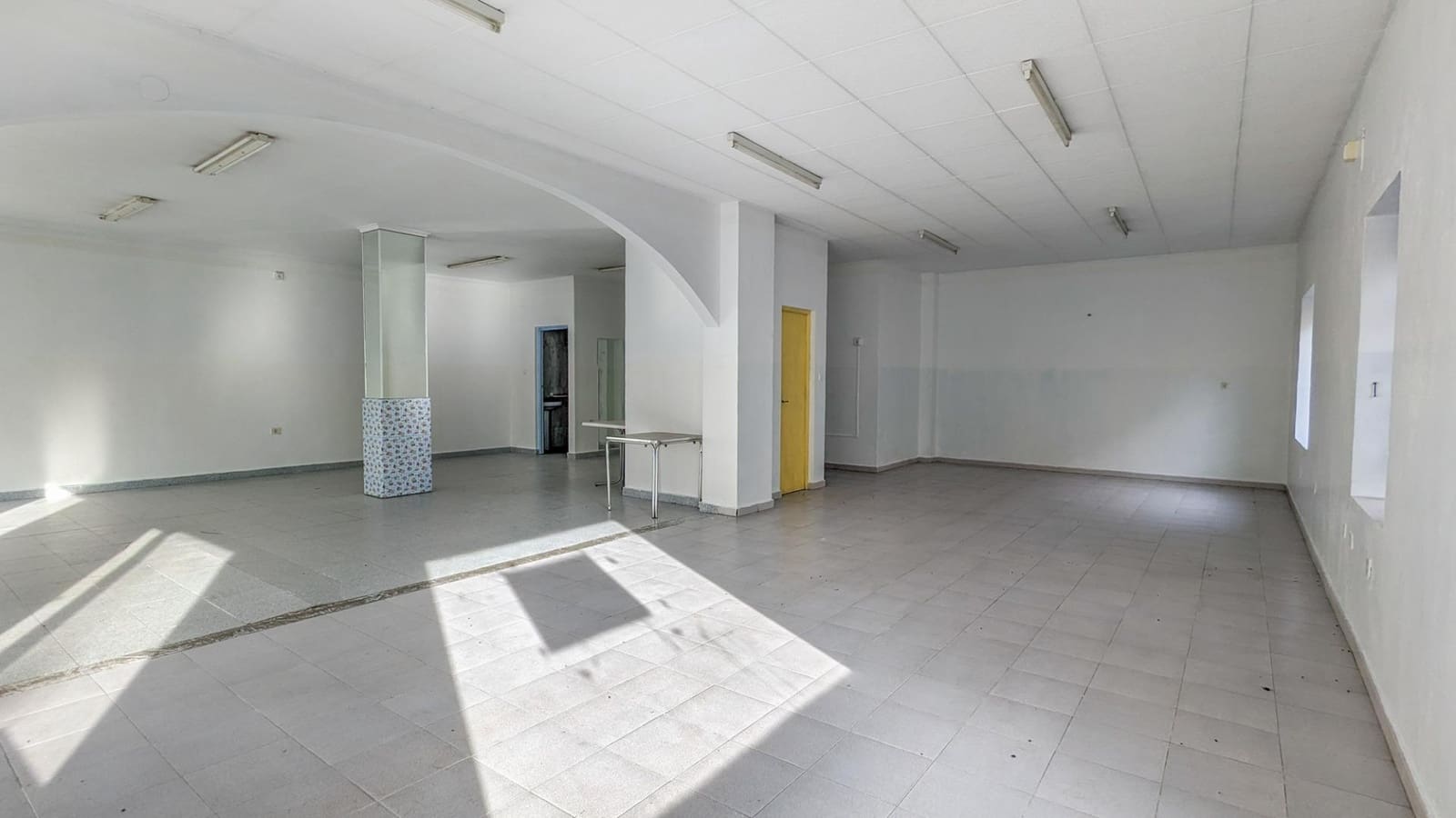 Commercial for rent in San Pedro del Pinatar - € 480 (Ref: 7396623)